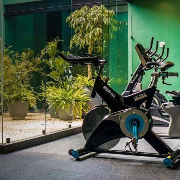 Cosmopolitan Apt 1407, 5 Star Facilities, 15M Sjo Airport, Parking, Pool, Gym سان هوزيه المظهر الخارجي الصورة