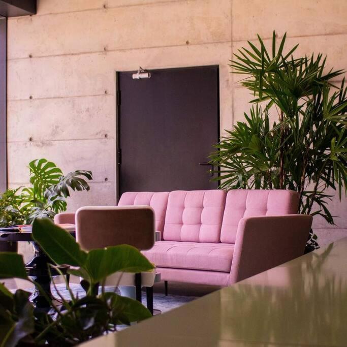 Cosmopolitan Apt 1407, 5 Star Facilities, 15M Sjo Airport, Parking, Pool, Gym سان هوزيه المظهر الخارجي الصورة